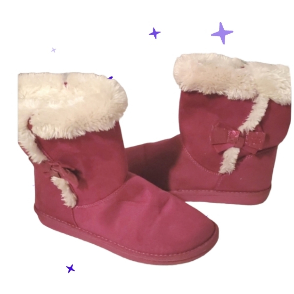 Size 4 Sonoma faux fur trim fushia boots